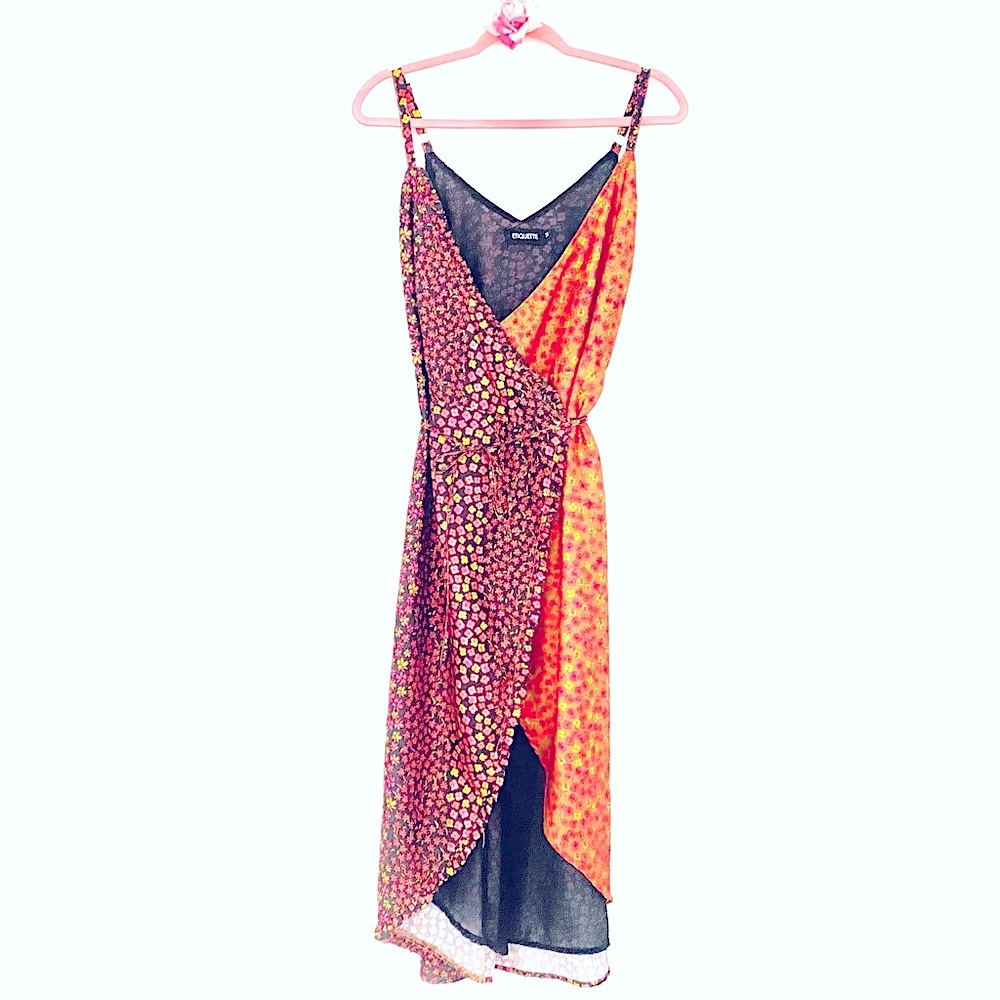 💕Pretty Floral Midi Wrap Dress SZ M